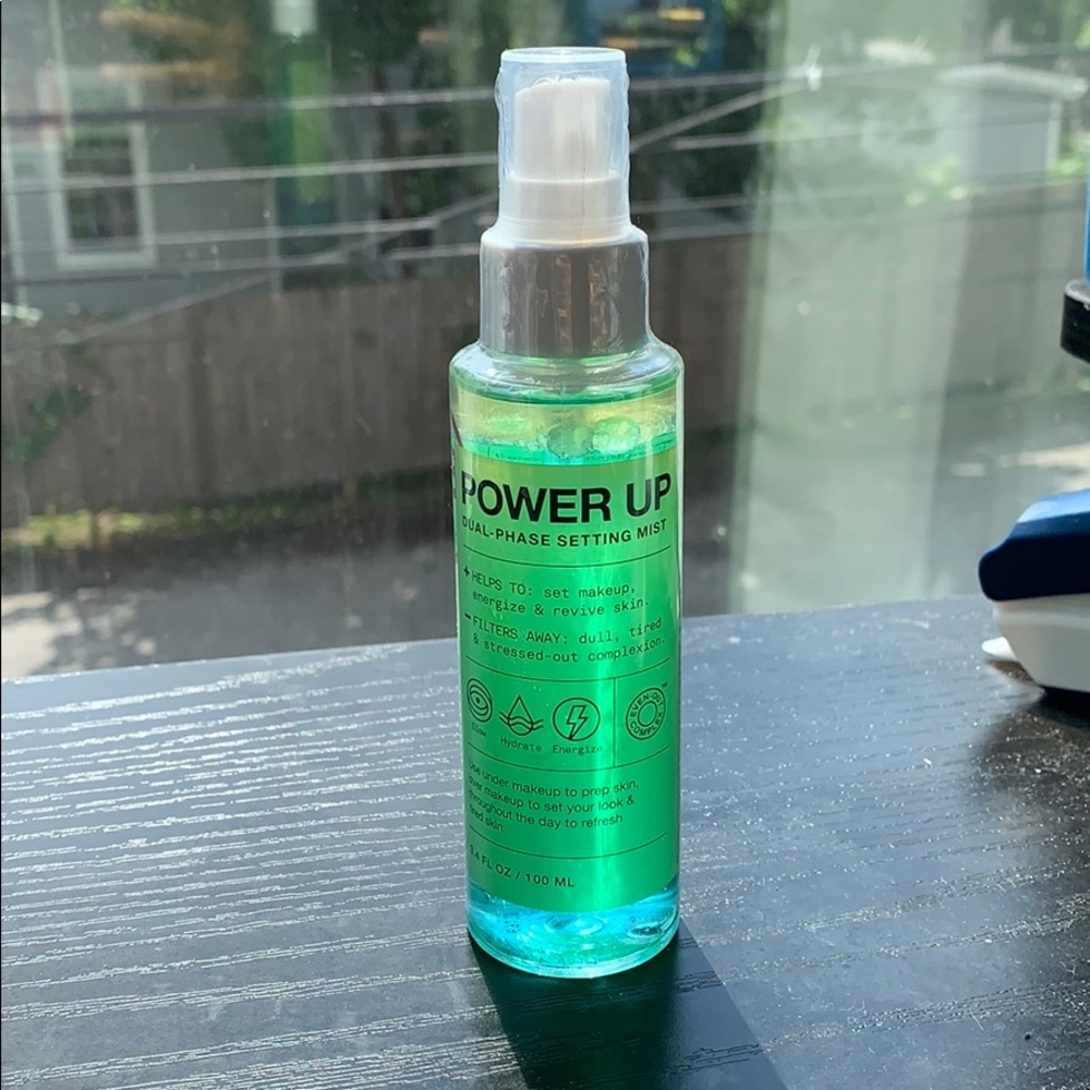 Power Up Dual-Phase Face Mist